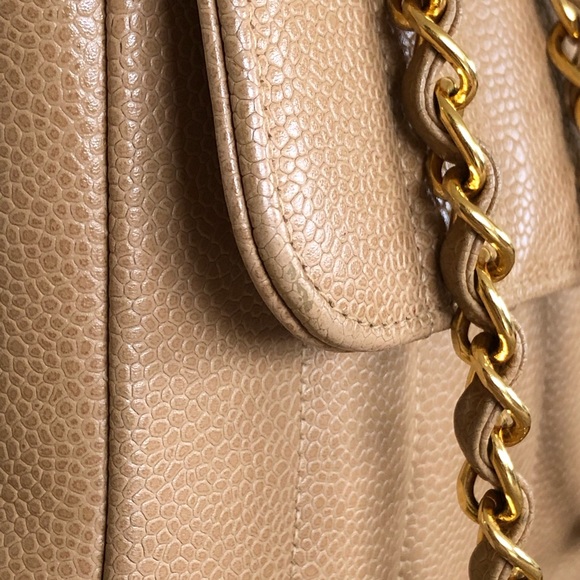 CHANEL vintage caviar beige medium flap bag - Picture 10 of 16